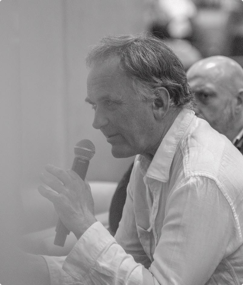 Javier Machimbarrena Javier Machimbarrena durante la ruta universitaria de BKT mobiliario urbano en Abril 2024, en la ITESO.