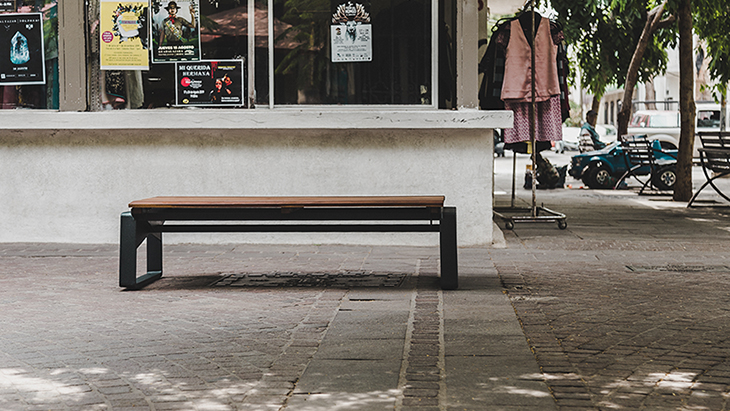 Asiento 002 / Madera